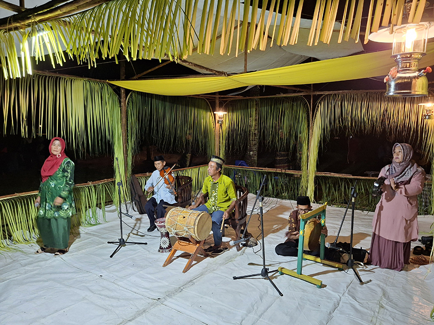 Friendly beach culture at Bintan Spa Resort – Mutiara Beach Resort