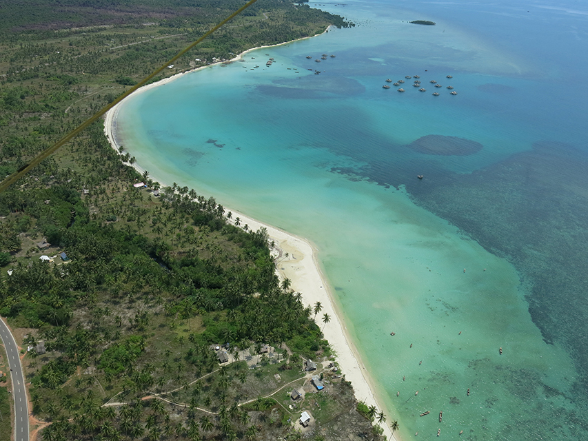Open green spaces at Mutiara Beach Resort, Bintan Spa Resort