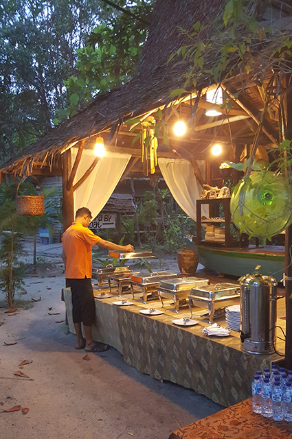 Open-air dining at Bintan Spa Resort – Mutiara Beach Resort