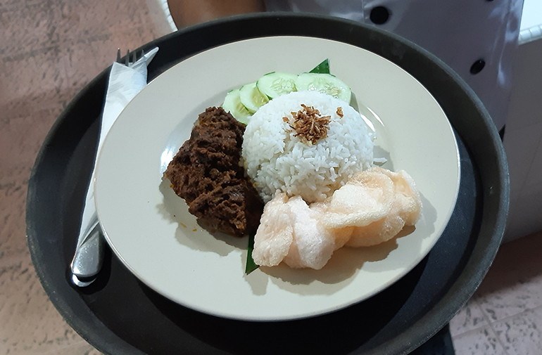 Relaxed coastal restaurant at Mutiara Beach Resort, Bintan Spa Resort